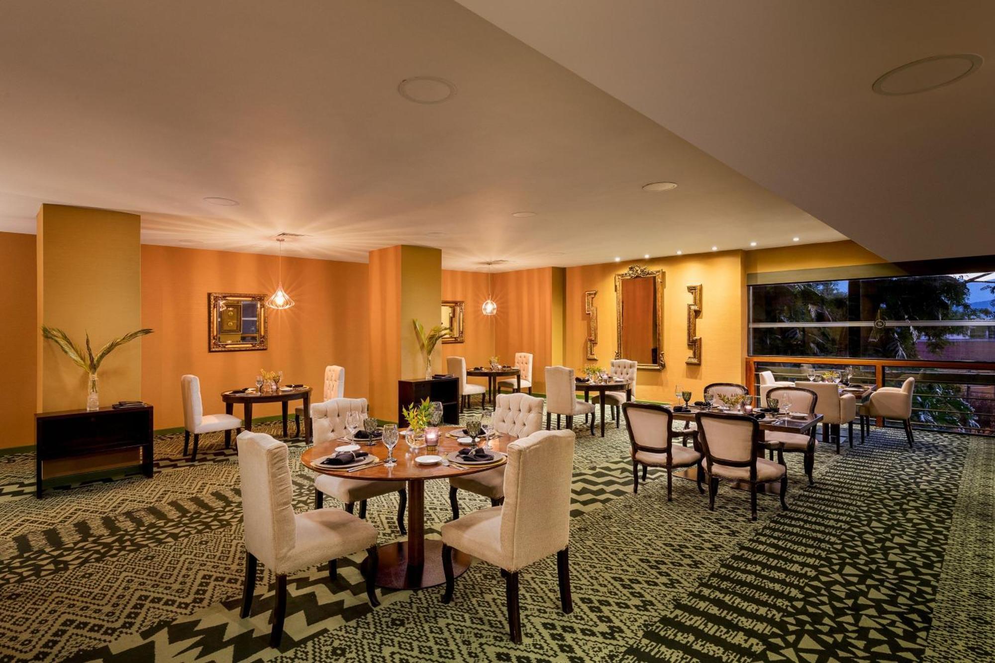 Sheraton Salta Hotel Екстер'єр фото