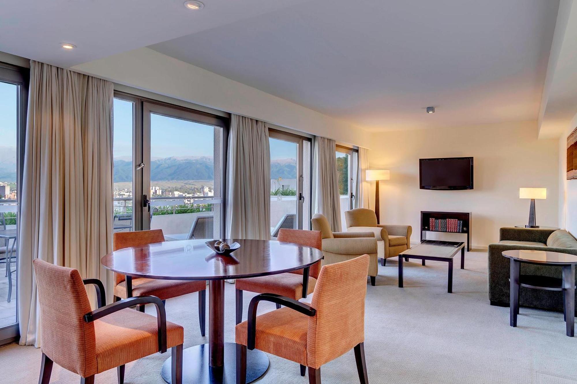 Sheraton Salta Hotel Екстер'єр фото